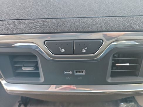 New 2025 GMC Sierra 2500 SLT w/ SLT Premium Package image 20