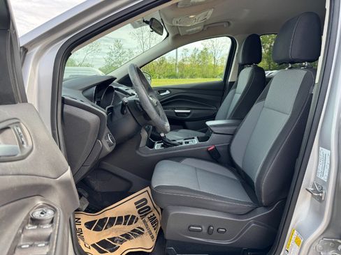 Used 2017 Ford Escape SE FWD image 15