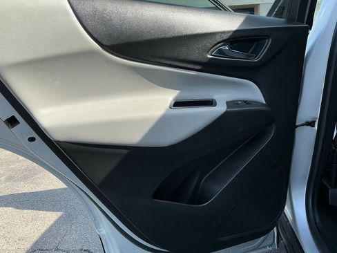 Used 2019 Chevrolet Equinox LT FWD image 20