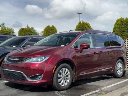 Used 2017 Chrysler Pacifica Touring-L