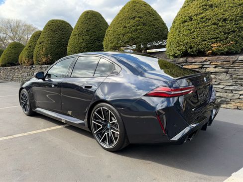Used 2026 BMW M5 AWD/4WD image 3