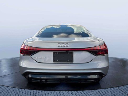 Used 2022 Audi e-tron GT Premium Plus AWD/4WD image 5