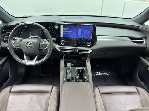 Used 2023 Lexus RX 350 w/ Luxury Package image 13