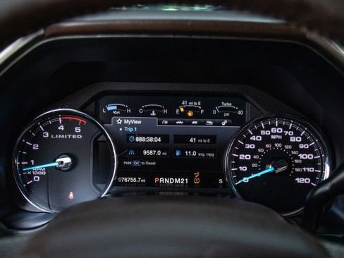 Used 2019 Ford F350 Limited image 14