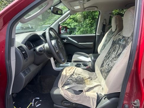 Used 2012 Nissan Pathfinder SV AWD/4WD image 13