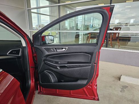 Used 2023 Ford Edge SEL w/ Convenience Package AWD/4WD image 11