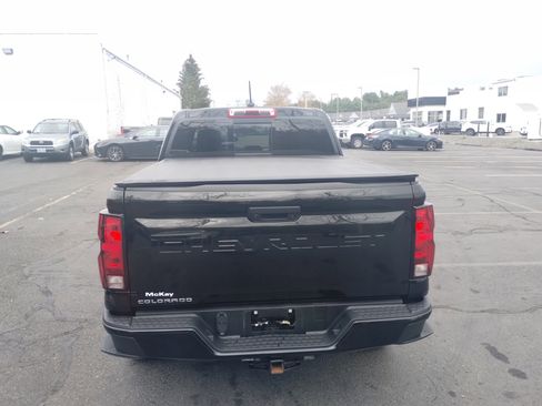 Used 2023 Chevrolet Colorado Trail Boss image 4