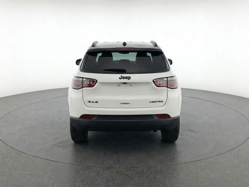 Used 2025 Jeep Compass Trailhawk AWD/4WD image 7