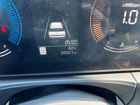 Used 2025 Hyundai Santa Fe SEL image 42