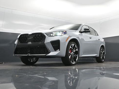 New 2026 BMW X2 xDrive28i w/ Technology Package AWD/4WD image 39