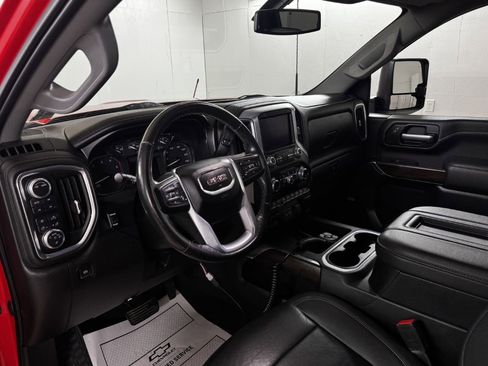 Used 2021 GMC Sierra 2500 SLT w/ SLT Premium Package image 21