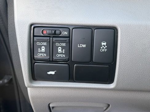 Used 2015 Honda Odyssey EX-L image 25