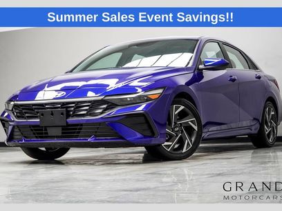 Used 2024 Hyundai Elantra SEL w/ Convenience Package
