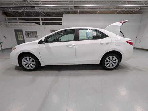 Used 2016 Toyota Corolla LE image 12