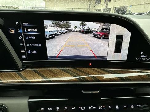 Certified 2021 Cadillac Escalade ESV Premium Luxury Platinum w/ Heavy-Duty Trailer Package image 25