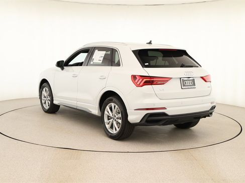 New 2025 Audi Q3 2.0T Premium image 4