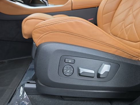 Used 2023 BMW X5 xDrive40i w/ Premium Package image 29