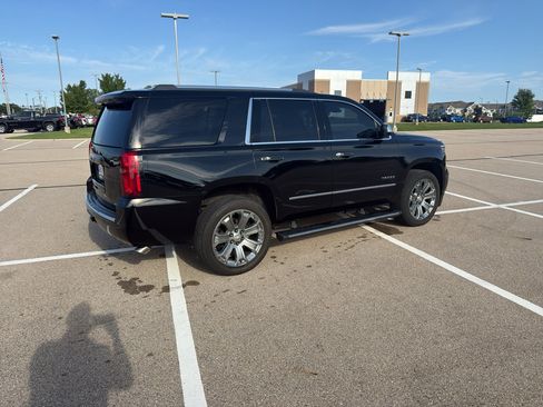 Used 2017 Chevrolet Tahoe Premier AWD/4WD image 8