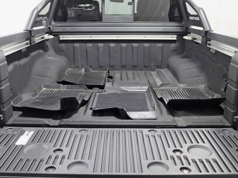 Used 2022 Nissan Frontier PRO-4X AWD/4WD image 35