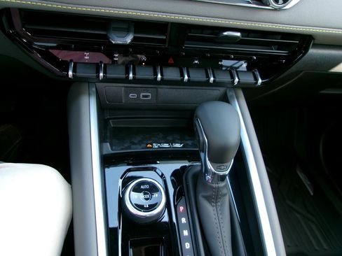 New 2026 Chevrolet Colorado ZR2 image 28