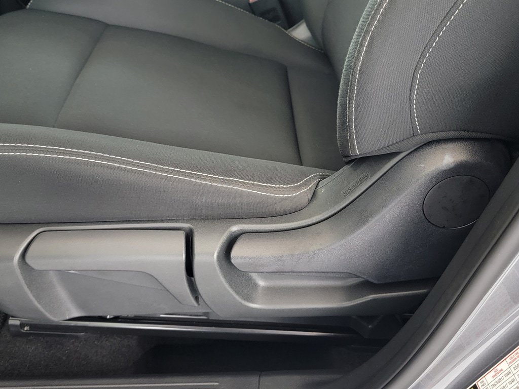 Used 2023 Nissan Rogue S FWD image 15
