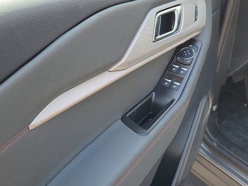 New 2025 Ford Explorer Active w/ Active Comfort Package image 13