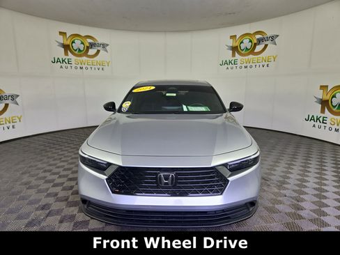 Used 2024 Honda Accord Sport image 3