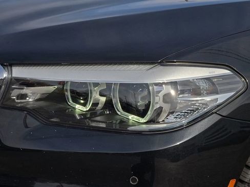 Used 2018 BMW 540i xDrive AWD/4WD image 32