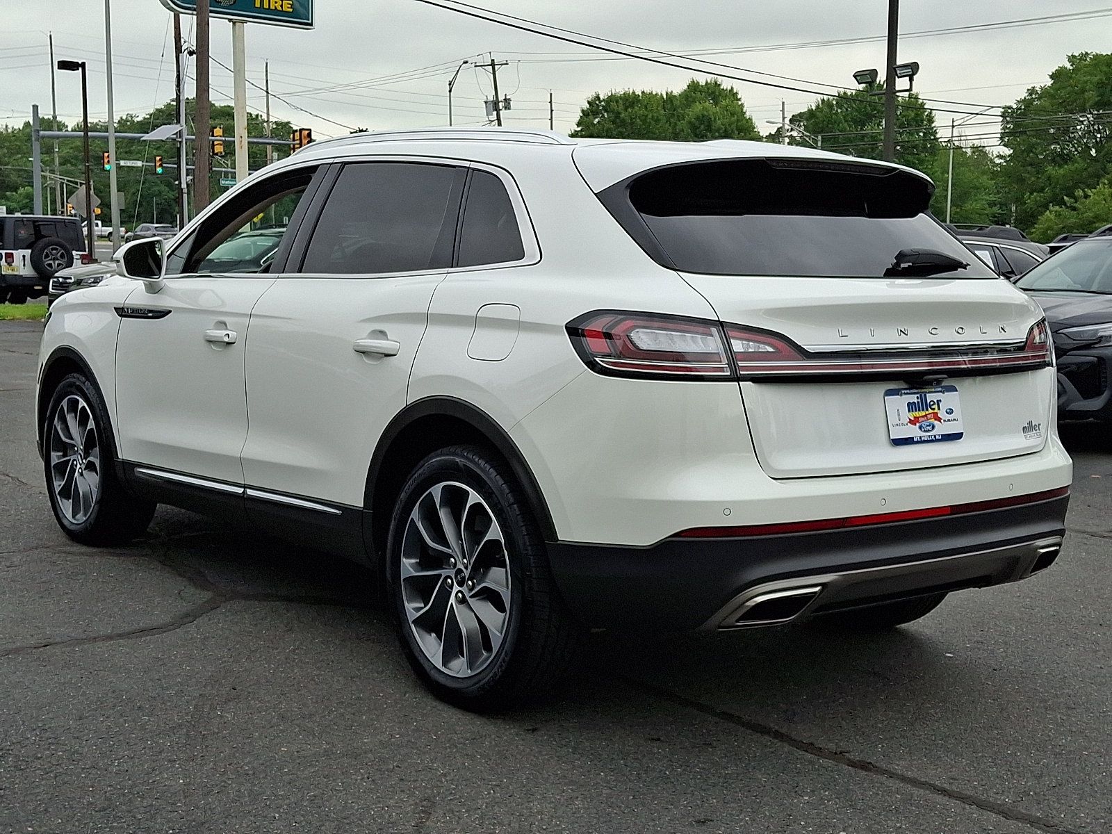 Certified 2023 Lincoln Nautilus Reserve AWD/4WD image 4