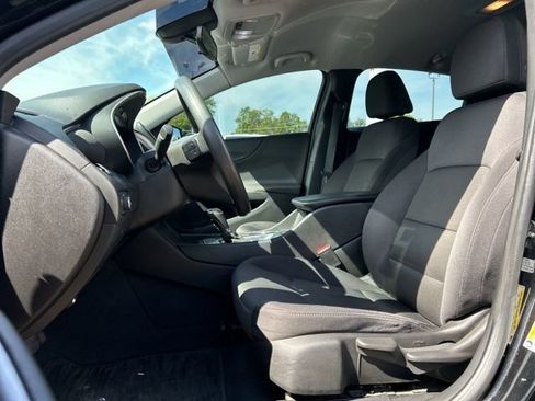 Used 2017 Chevrolet Malibu LS FWD image 24