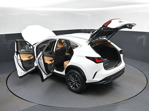 New 2026 Lexus NX 350 AWD image 2