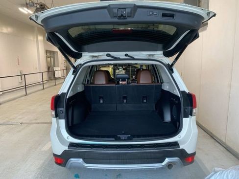 Used 2023 Subaru Forester Touring image 7