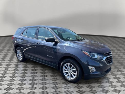 Used 2019 Chevrolet Equinox LS FWD image 1