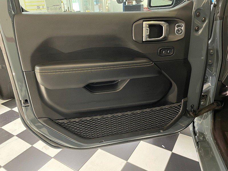 Used 2026 Jeep Wrangler Unlimited Sahara AWD/4WD image 19