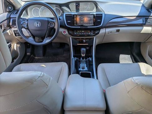 Used 2017 Honda Accord EX-L image 16