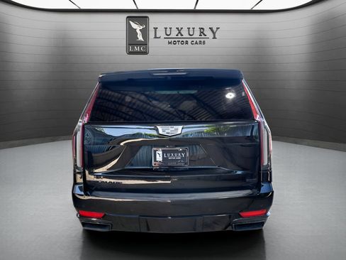 Used 2022 Cadillac Escalade Sport Platinum w/ LPO, ONYX Package AWD/4WD image 7