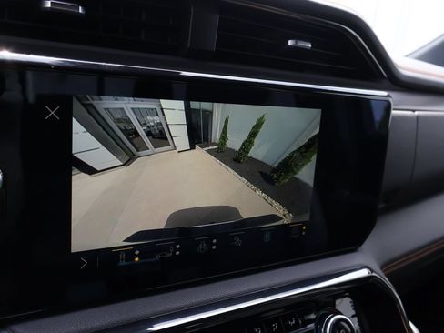 Certified 2023 GMC Sierra 1500 AT4 w/ AT4 Premium Package AWD/4WD image 32