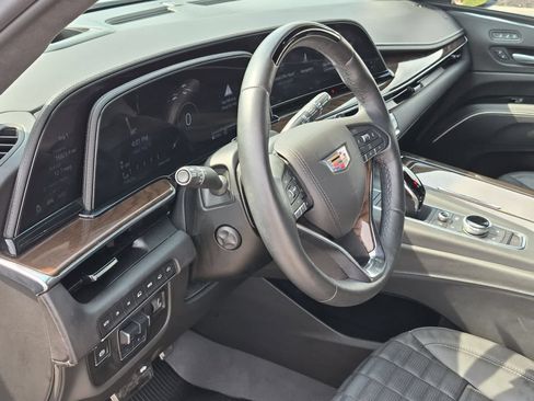Used 2024 Cadillac Escalade Sport Platinum w/ LPO, ONYX Package AWD/4WD image 10