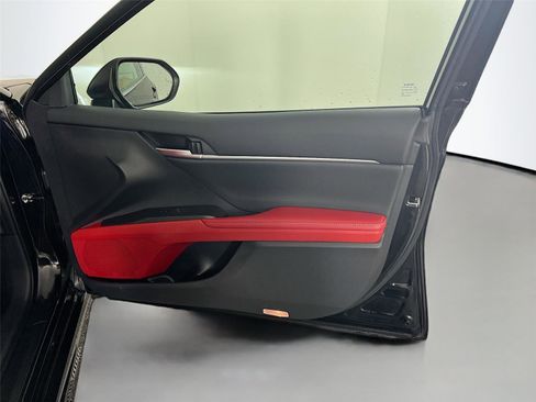 Used 2024 Toyota Camry XSE w/ Navigation Package image 26