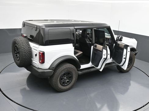 Used 2024 Ford Bronco Wildtrak image 42