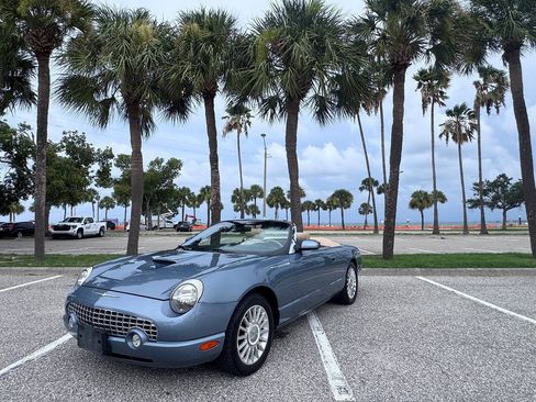 Used 2005 Ford Thunderbird 50th Anniversary RWD image 7