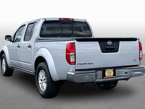 Used 2019 Nissan Frontier SV RWD image 5
