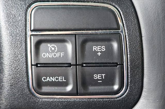 Used 2016 Jeep Wrangler Unlimited Sahara w/ Connectivity Group AWD/4WD image 16