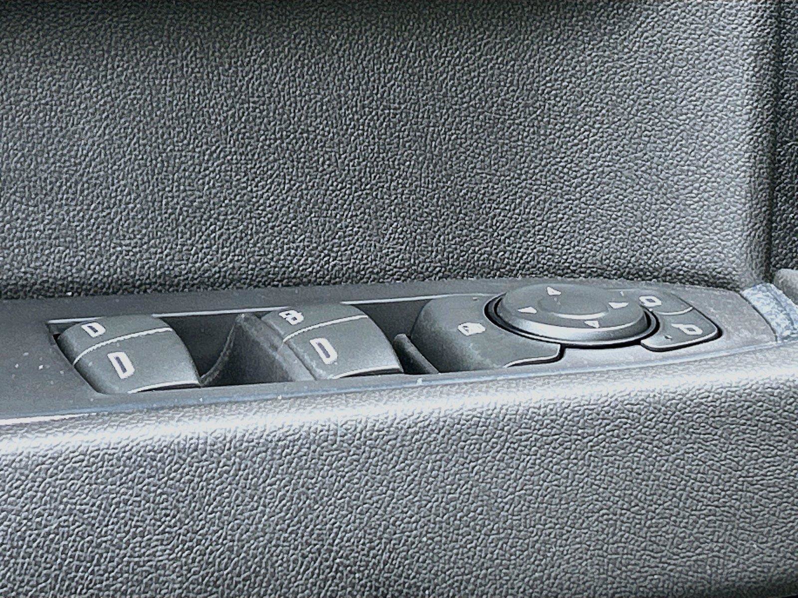 Used 2022 Chevrolet Silverado 1500 RST AWD/4WD image 23