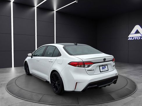 Used 2022 Toyota Corolla SE FWD image 4