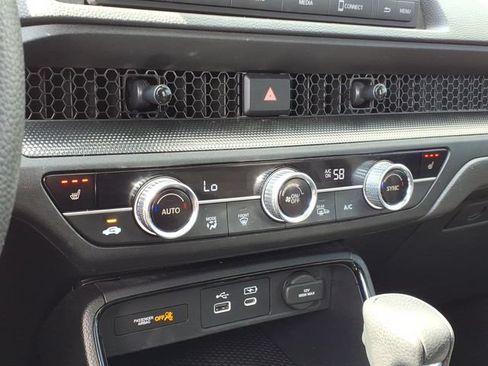 Certified 2024 Honda CR-V EX image 17