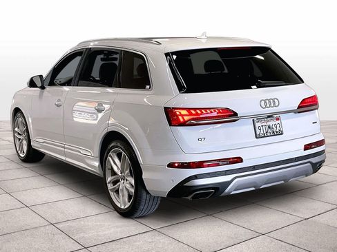 Certified 2025 Audi Q7 2.0T Premium Plus w/ Premium Plus Package AWD/4WD image 13