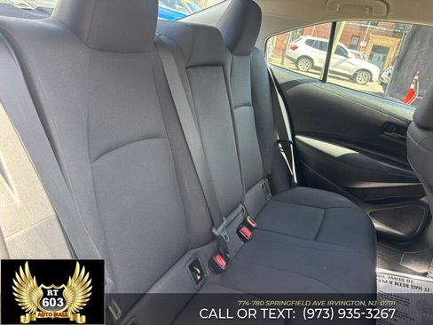 Used 2025 Toyota Corolla LE image 9