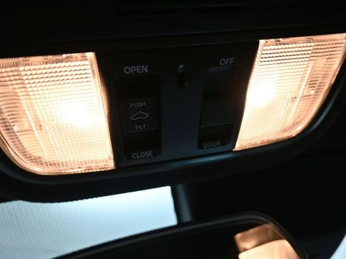 Used 2021 Honda Accord Sport image 32
