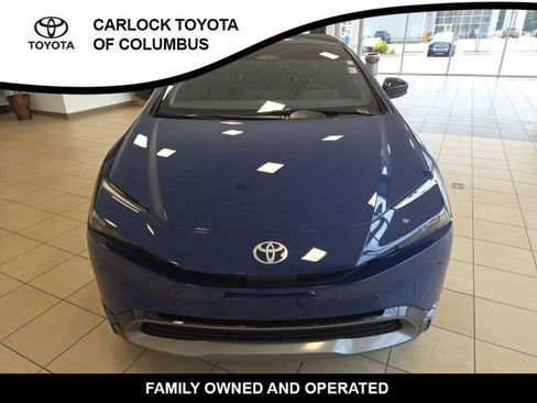 Used 2024 Toyota Prius XLE AWD/4WD image 5